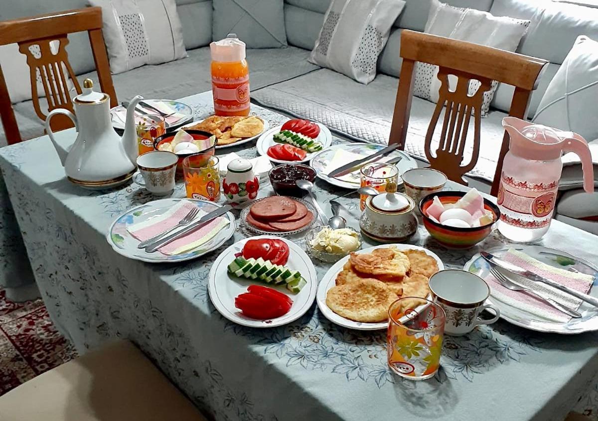 Hoxha House Hotel กรูเยอ ภายนอก รูปภาพ