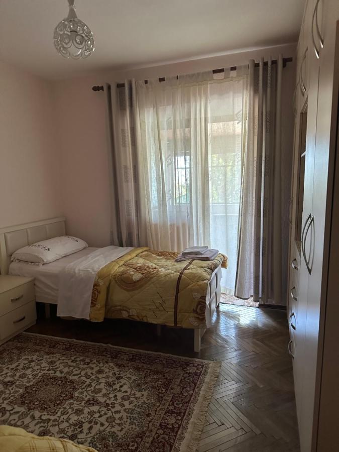 Hoxha House Hotel กรูเยอ ภายนอก รูปภาพ
