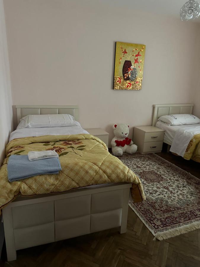 Hoxha House Hotel กรูเยอ ภายนอก รูปภาพ